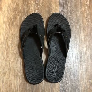 Sperry flip flops